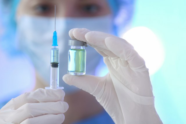 Odobreno devet ruskih vakcina na listu potencijalnih lekova protiv kovida 19